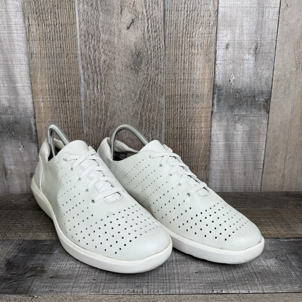 Womens Clarks Kayleigh Aster White Leather Casual Oxfords Sneakers Size 8.5 M